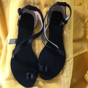 Black sandal